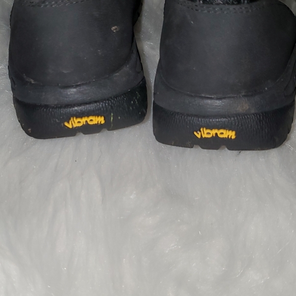 UGG S. 5 Black Leather & Blue Glitter Sides - Picture 13 of 16